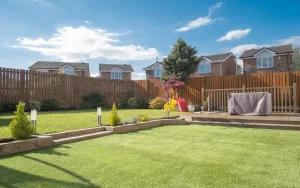 手つかずの雑草が生えていた広いお庭で清潔感のあるお庭を作りたい