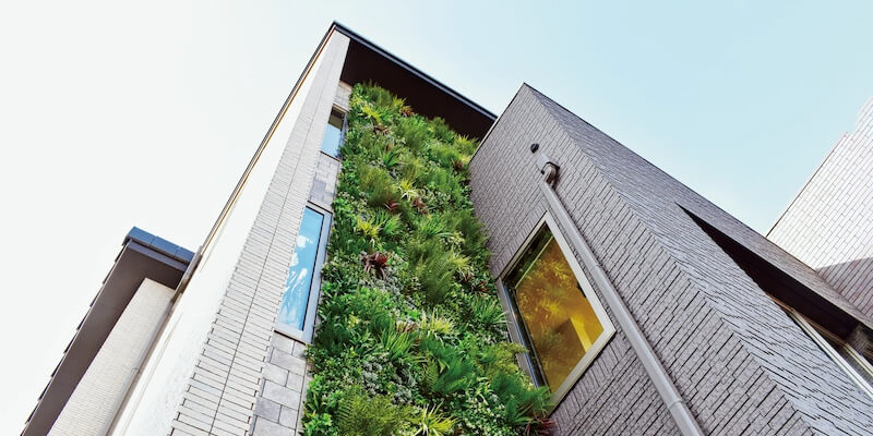 屋外にも設置が可能な耐風圧性能