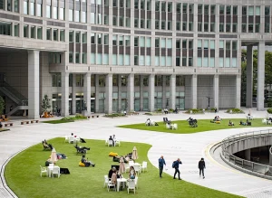 新宿都庁前都民広場