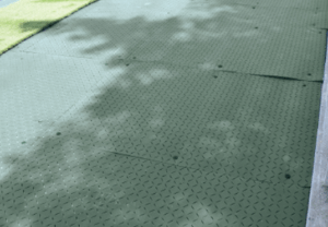 衝撃吸収性試験（大判厚手クッションマット）