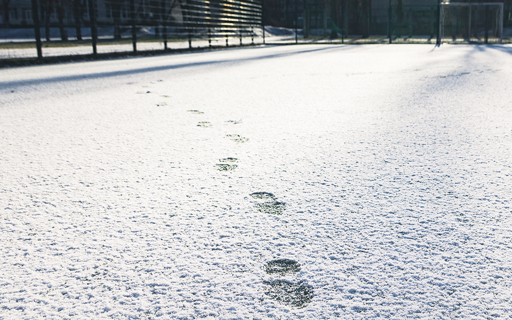 人工芝に雪が積もっても大丈夫?冬に強い人工芝の選び方とは